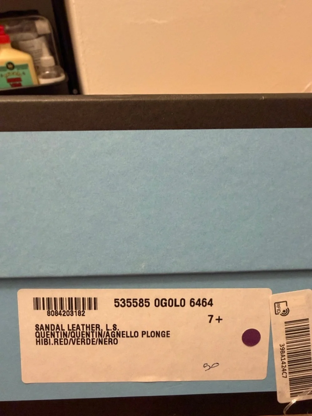 Gucci Yankees Black Leather Slip-On Mules - Picture 11 of 11